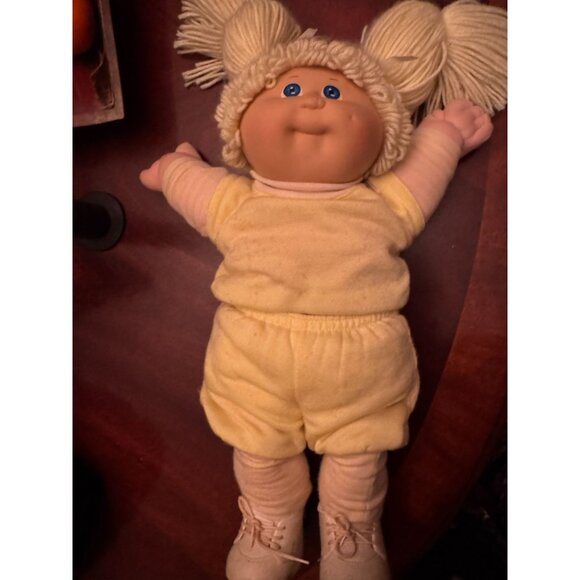 1978 Cabbage Patch Vintage Doll~ Beautiful - Picture 2 of 4